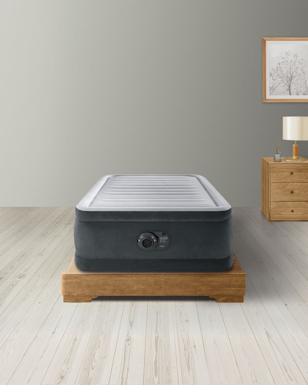 Intex Dura-Beam Deluxe Comfort-Plush Air Mattress 18