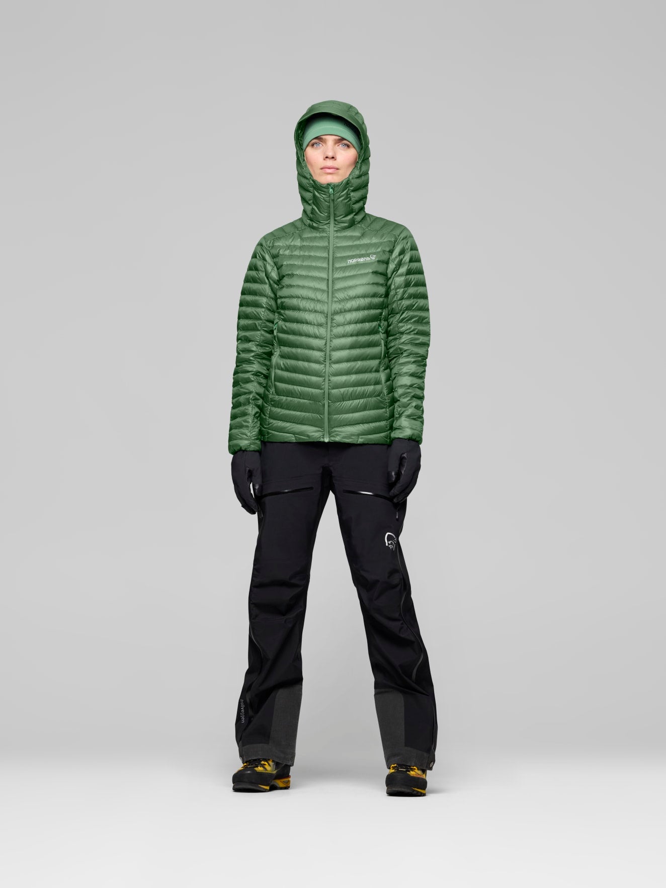 Norrona Trollveggen Down800 Super Light Hood Women's